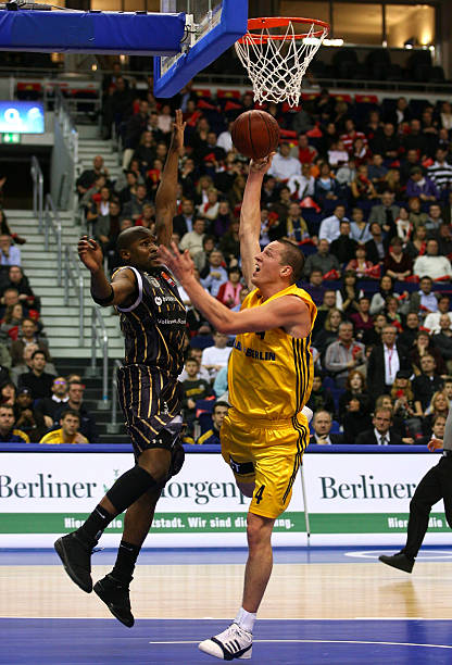 凯迪拉克进 凯迪拉克进