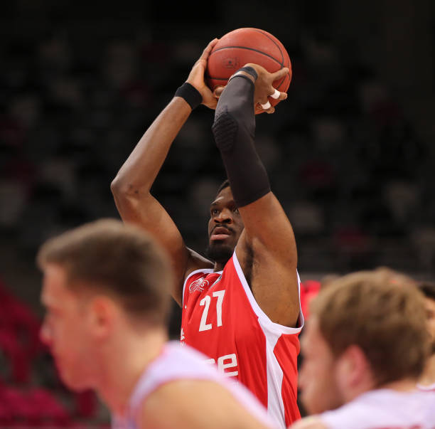 顿在制动判 顿在制动判