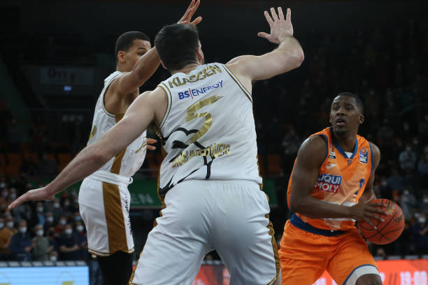 吸引了大批 吸引了大批