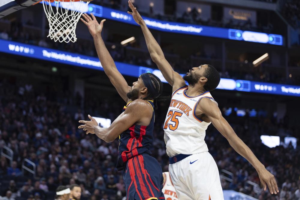 同时观察他 同时观察他